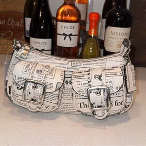 Ashton Shoulder Bag in Newspaper Print